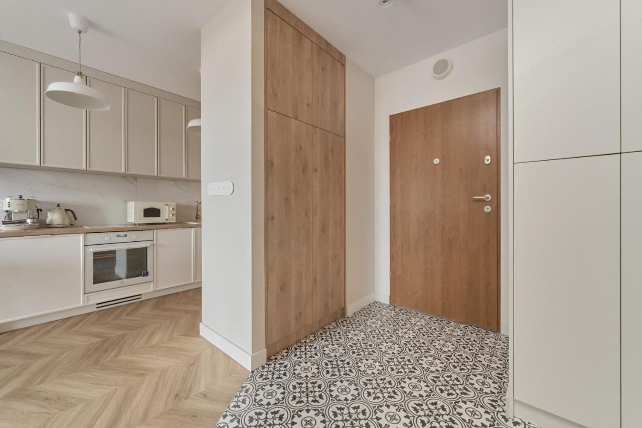 Elegant Apartment With Balcony Krakowska Wroclaw By Renters Prestige Exteriör bild